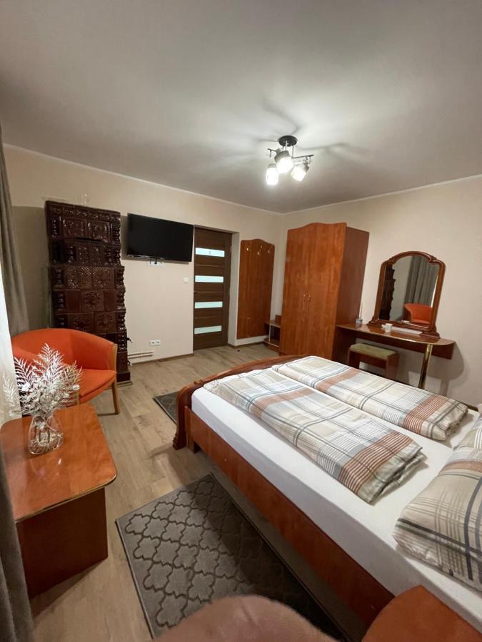 Casa Titiana Holiday home Suncuius