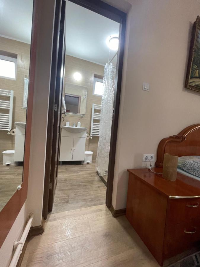 Casa Titiana Holiday home Suncuius