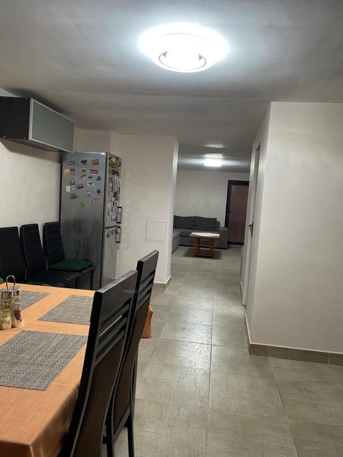 Casa Titiana Holiday home Suncuius